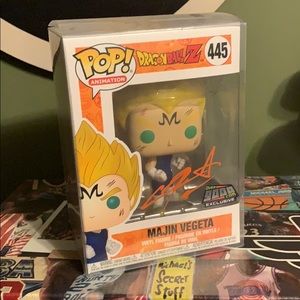 Funko POP Majin Vegeta Signed